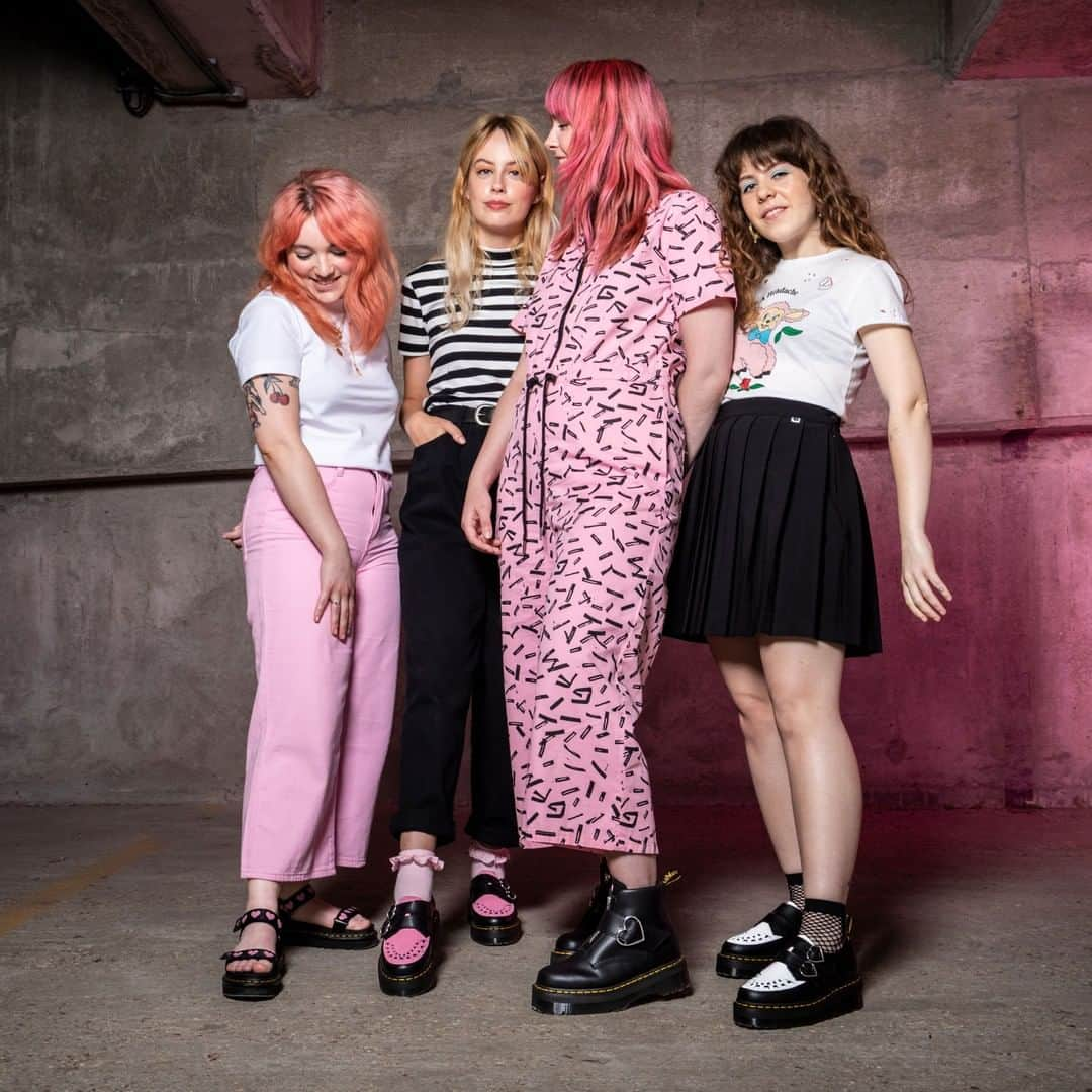 ドクターマーチンさんのインスタグラム写真 - (ドクターマーチンInstagram)「To launch our highly anticipated new collaboration with @lazyoaf, we teamed up with awesome activist riot grrrl band @peachclubband to check out the collection. Check out our Instagram story to find out more.」6月21日 0時00分 - drmartensofficial