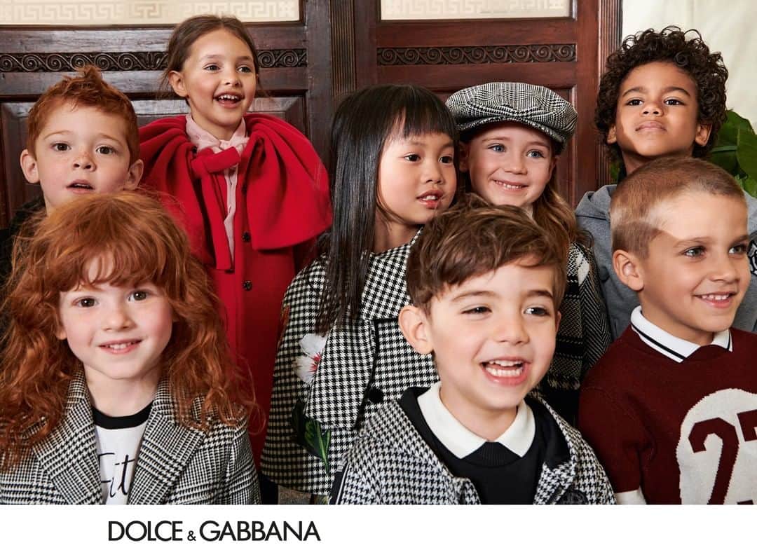 ドルチェ&ガッバーナさんのインスタグラム写真 - (ドルチェ&ガッバーナInstagram)「The new Dolce&Gabbana Fall Winter 2019-20 Children’s Advertising Campaign.  #DGCampaign #DGFW20 #DGBambino」6月21日 0時31分 - dolcegabbana