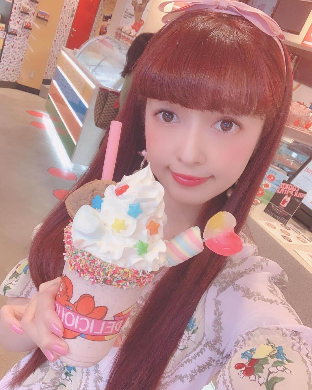 青木美沙子さんのインスタグラム写真 - (青木美沙子Instagram)「原宿にあるクッキータイムでお茶しました💓原宿らしいかわいいドリンクにかわいいクッキー🍪 かわいいがいっぱいのお店です💓 #クッキータイム #原宿」6月21日 0時31分 - misakoaoki