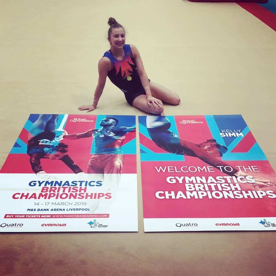 ケリー・シムのインスタグラム：「Exciting delivery to the gym this afternoon! 📭 🤸🏼‍♀️ 🙊#BritishChampsPosters 🇬🇧」