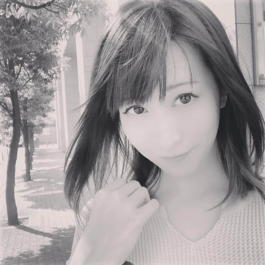 名塚佳織さんのインスタグラム写真 - (名塚佳織Instagram)「‎(ت) 色々終わったから ヘアカラーで 気分転換(◍⁃͈ᴗ•͈◍) 最高にHappy ₍₍ ◟(ˊ꒵ˋ♡)◞ ₎₎ 嬉しくて連写しちゃったw いい風吹いてる◟(ˊ꒵ˋ∗)◜∗.♪ #ヘアカラー #気分転換 #連写 #いい風 #Happy」6月21日 0時37分 - nazuka_kaori424