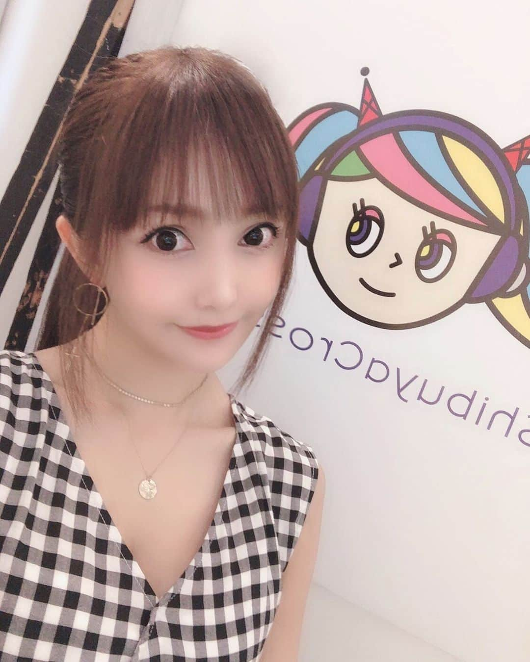 宇佐美あいりさんのインスタグラム写真 - (宇佐美あいりInstagram)「やぽ🐰💓まもなく本日も #渋谷クロスFM エンタメジャック IN SHIBUYA16時〜始まります♫渋谷にいる方は是非会いに来てねん＊*(ू•ω•ू❁)*＊ もしくは生放送見てねん💕http://shibuyacrossfm.jp #グラドル自画撮り部#グラドル自撮り部#cute#sexy#エロカワ#グラドル#公開収録#公開#ラジオ#渋谷クロスFM#エンタメジャクinshibuya#SHIBUYA#レギュラー#出演#shibuya#生放送#ヘア#ponytail#コーデ#fashion#ギンガムチェック#japanesegirl#followme #instadaily#instalike#igers #selfie#instagood#pleaselike#pleasefollow」6月20日 15時50分 - airi.usami_official