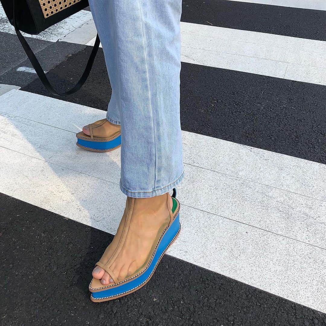 咲和希さんのインスタグラム写真 - (咲和希Instagram)「@flei_official 🦋 天気も良くてお気に入りの靴でお出かけしてとっても気分がいい日です☺️」6月20日 16時10分 - kazukiy21
