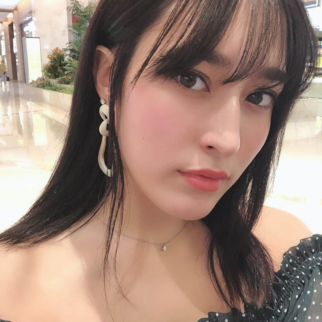 平田梨奈さんのインスタグラム写真 - (平田梨奈Instagram)「New earnings 💕 109でゲットしたピアス☺️大きめでマーブルぽくなってて好き！#hirafashion」6月20日 16時31分 - hirari_official