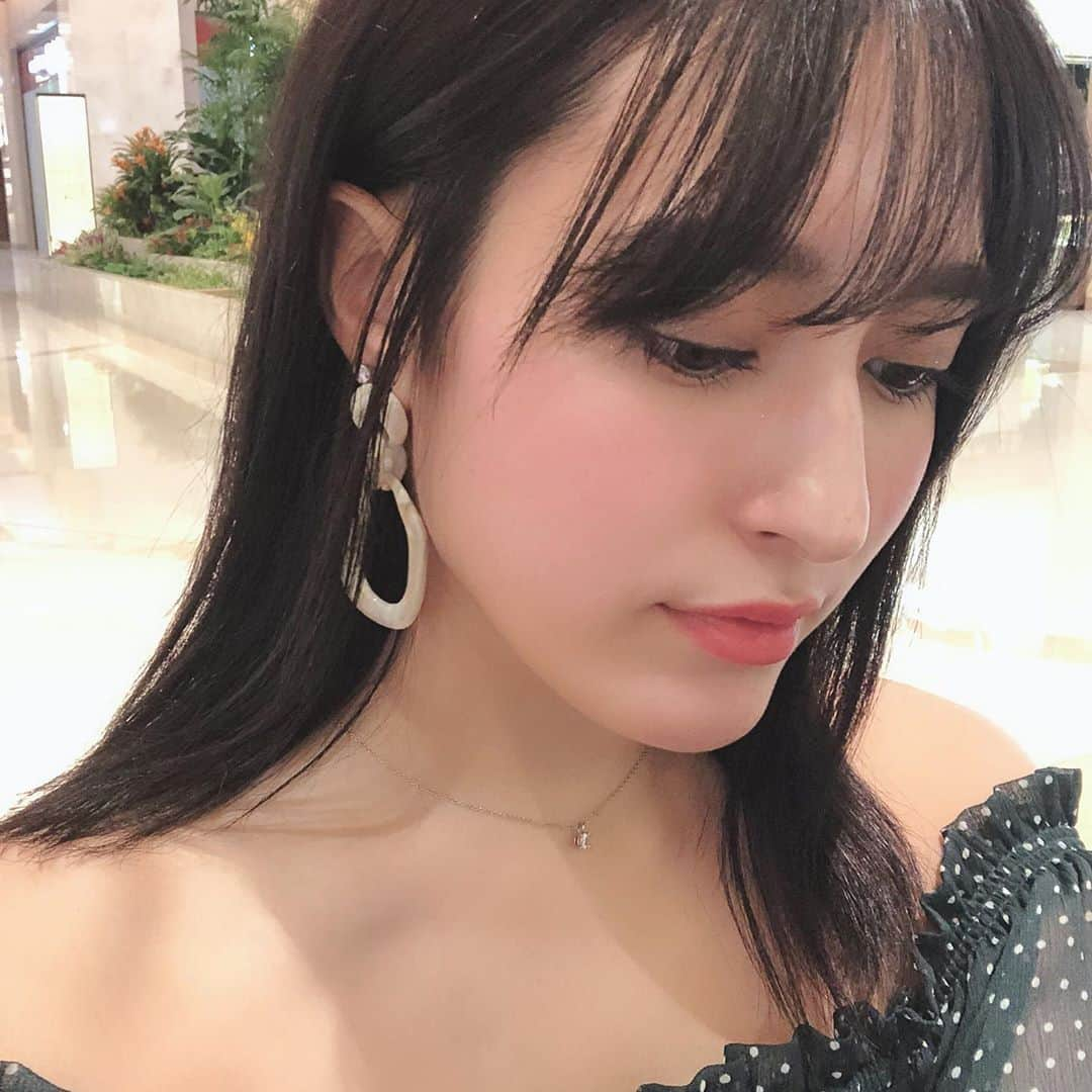 平田梨奈さんのインスタグラム写真 - (平田梨奈Instagram)「New earnings 💕 109でゲットしたピアス☺️大きめでマーブルぽくなってて好き！#hirafashion」6月20日 16時31分 - hirari_official