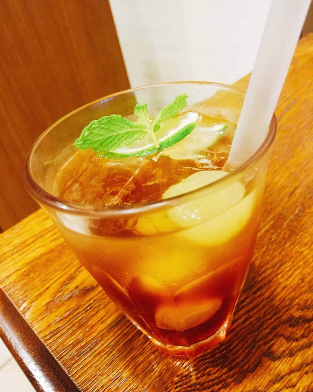 野川さくらさんのインスタグラム写真 - (野川さくらInstagram)「2019.6 #アフターヌーンティー #Afternoon Tea #カフェ #お友達ともぐもぐたいむ♪ #大好きスコーン #季節限定のスコーン＆ドリンク #うれしいな♡ #ここは雑貨屋さんもかわいいんだよ♡ #にゃんスタグラム #野川さくら #さくにゃん #野川さくらのチョコレートたいむ第28回目」6月20日 17時04分 - sakura_nogawa