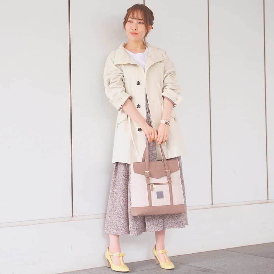 SuperGroupiesさんのインスタグラム写真 - (SuperGroupiesInstagram)「📺Live配信のお知らせ📺 本日6/20（木）22:30〜Live配信します！💚⠀⠀⠀⠀⠀⠀⠀ ⠀⠀⠀⠀⠀ 本日公開された#さらざんまい ×SuperGroupies コラボ商品第2弾の発売を記念した特別なライブ配信🥳✨ ⠀⠀⠀⠀⠀⠀⠀ 今回もスペシャルゲストで 幾原監督( @ikuhara_kunihiko )の出演が決定🤭‼️ ⠀⠀⠀⠀⠀⠀⠀ 当店のスタッフぴかちゃん＆へいりんと共に アニメ『さらざんまい』の魅力や、 新コラボアイテムを紹介予定😍 ⠀⠀⠀⠀⠀⠀⠀ 視聴者限定プレゼント🎁もあります！ ・幾原監督のサイン入り色紙（3名様） 👉🏻視聴者の中から抽選で3名様に監督のサイン入り色紙をプレゼント 👉🏻Live配信直後の投稿に「Live配信の感想」をコメント﻿することで応募できます！ ⠀⠀⠀⠀⠀⠀⠀ ⠀⠀⠀⠀⠀⠀⠀ ⠀⠀⠀⠀⠀⠀⠀ リアタイでは見れないという方でも大丈夫🙆🏻‍♀️ 配信終了後、24時間限定⏰で アーカイブ配信をする予定です！ ⠀⠀⠀⠀⠀⠀⠀ リアタイじゃなくても視聴者プレゼント🎁に応募できますので、後からでもぜひチェックしてみてください💓 ⠀⠀⠀⠀⠀ ⠀⠀⠀⠀⠀⠀⠀ ──────────────────────﻿ ⭕️Today’s Item⭕️ #Sarazanmai Collaboration Series Bags, Outers, Watches and Rings ※掲載商品は受注生産です。 Available only for pre-orders now! ──────────────────────﻿ ⠀⠀ ⠀⠀ ⠀ 画像をタップするとご購入いただけます🛒💨 ⠀⠀⠀⠀⠀⠀⠀ ご予約受付は7/7（日）まで！お見逃しなく⏰ ⠀⠀⠀⠀⠀⠀⠀ ⠀⠀⠀⠀⠀⠀⠀ #supergroupies #anime #japaneseanime #スーパーグルーピーズ #アニメ #アニメコラボ #コラボグッズ #ファッションにアニメを #アニメグッズ #新星玲央 #阿久津真武 #reoniiboshi #mabuakutsu #幾原邦彦 #幾原監督 #ノイタミナ #noitamina #腕時計 #腕時計コーデ #リング #リングコーデ #重ねづけ #live配信 #ライブ配信 #スパグルプレゼント #プレゼントキャンペーン #watch #ring」6月20日 17時37分 - supergroupies