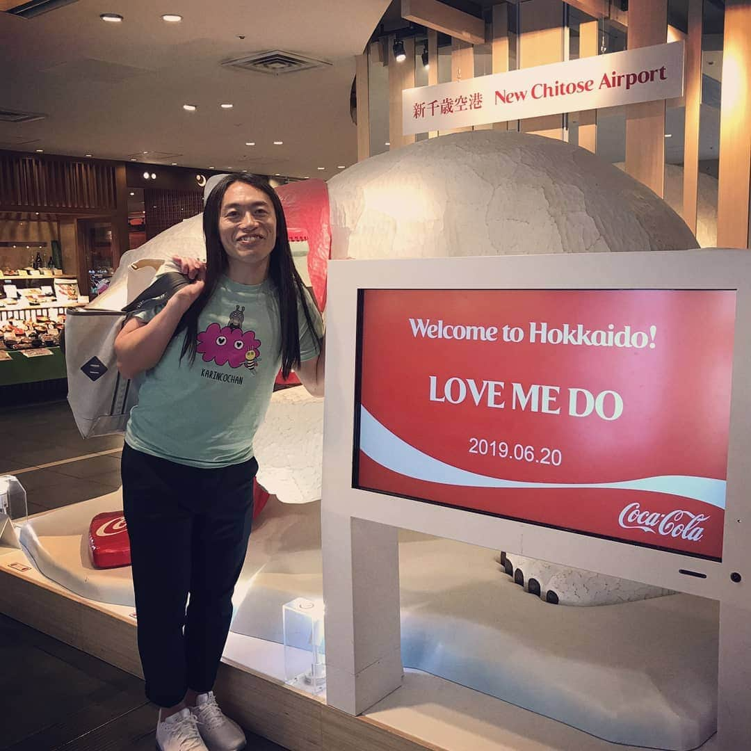 LOVE ME DOさんのインスタグラム写真 - (LOVE ME DOInstagram)「新千歳空港です！これから開運占いトークライブです！ #新千歳空港 #しろくま #開運占いトークライブ」6月20日 17時41分 - lovemedo_fortunteller