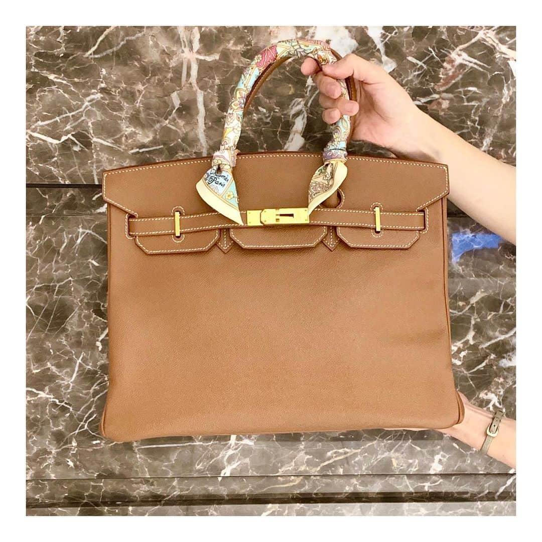 のインスタグラム：「.﻿ -HIROB丸の内-﻿ ﻿ vintage birkin﻿ ﻿ ¥1,100,000+tax﻿ ﻿ バーキン新規入荷いたしました！﻿ ﻿ お問い合わせ﻿ 03-5224-8666﻿ ﻿ #hirob﻿ #hirobmarunouchi﻿ #baycrews﻿ #hermes﻿ #birkin﻿ ﻿ #ヒロブ﻿ #ヒロブ丸の内﻿ #ベイクルーズ﻿ #エルメス﻿ #バーキン﻿ #自分へのご褒美」