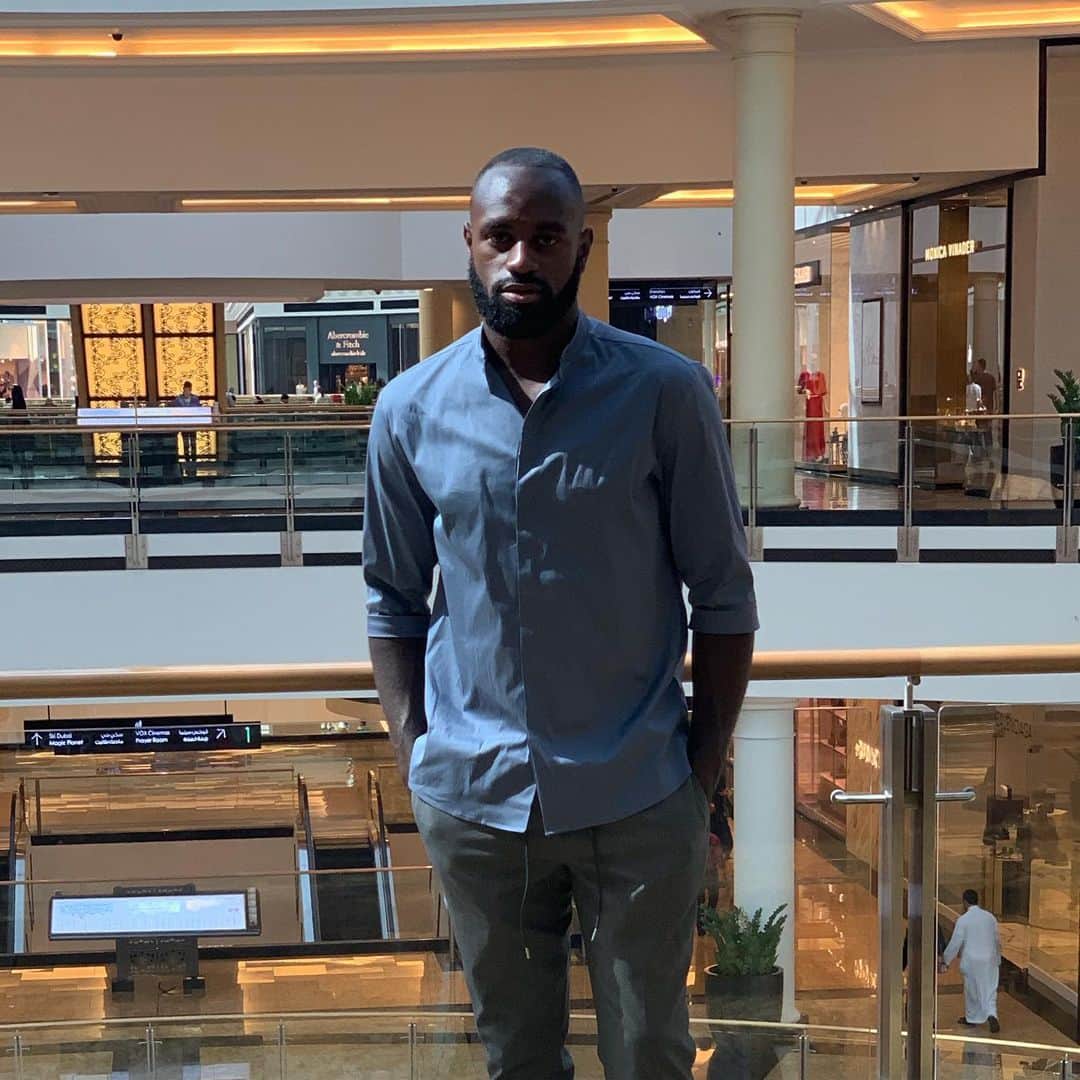 ハイラン・ボアテングのインスタグラム：「DXB it’s been a pleasure! 🥵」