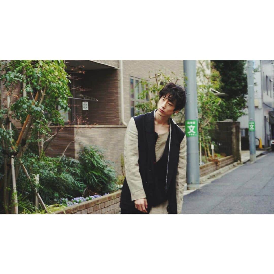 坂口健太郎のインスタグラム：「さっ！😇😇😇」