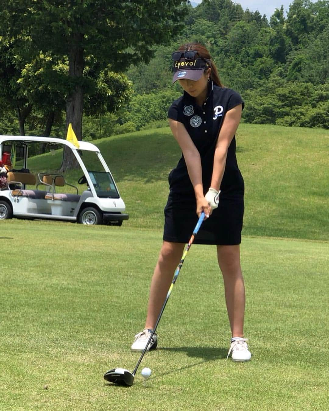 青木茉里奈さんのインスタグラム写真 - (青木茉里奈Instagram)「✔️お仕事ラウンド⛳️ 白水ゴルフ倶楽部🦢🔹 2枚目の、朝の記念写真は下向いていたところをパシャリww Take2はちゃんと撮れていたから大丈夫🙆‍♀️w とても楽しいラウンドでした(*^▽^*)✨ #golf #ラウンド #白水ゴルフ倶楽部 #懐かしかった #ありがとうございました #感謝」6月20日 18時16分 - marinaaoki28