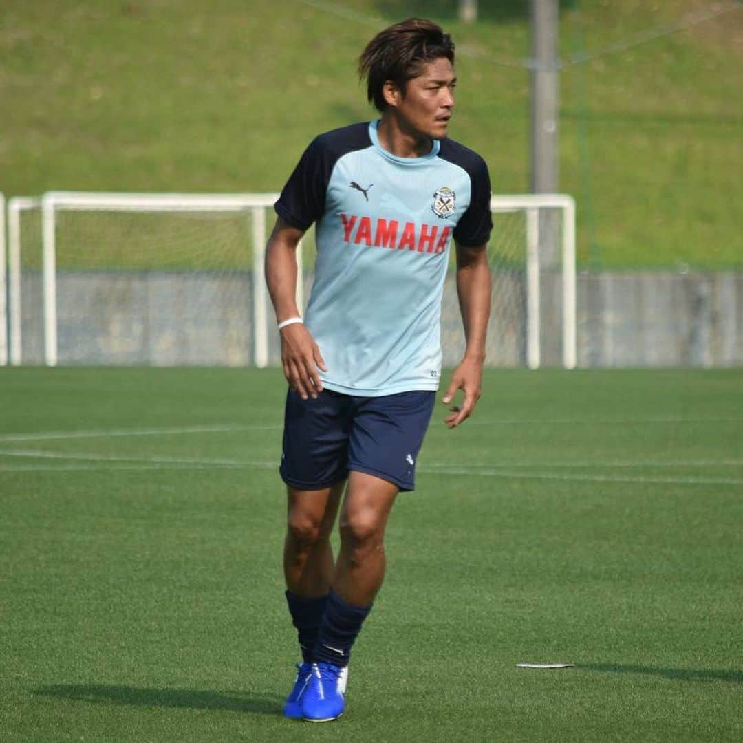 ジュビロ磐田さんのインスタグラム写真 - (ジュビロ磐田Instagram)「6/20(木)15:00＠大久保G  #J1 #soccer #football #Jubilo #Jleague #iwata #shizuoka #ジュビロ磐田 #サッカー #フットボール #Jリーグ #サックスブルー  #6月22日 は #away  #セレッソ大阪 戦」6月20日 18時29分 - jubiloiwata.official