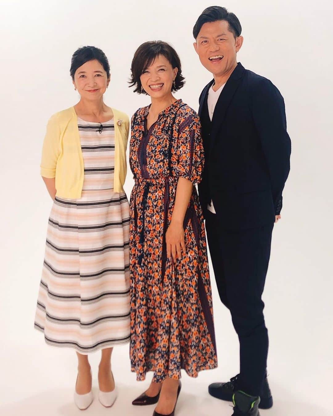 榊原郁恵さんのインスタグラム写真 - (榊原郁恵Instagram)「. この3人で「#ガイロク」収録でした。 自分で言うのもナンだけど… みんな・良い笑顔だなあ❣️ この番組 見るとね、ふつうに歩いてる人も、ひとりひとり色んな事 抱えてるんだな・自分だけじゃない・頑張ろ！ って  思えるのよ！  #NHKBSプレミアム #6月26日水曜23時から放送 #宮崎美子 #的場浩司 #榊原郁恵」6月20日 18時53分 - sakakibara.ikue