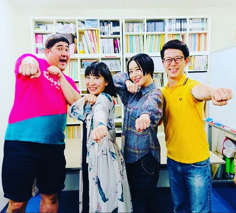 西川忠志さんのインスタグラム写真 - (西川忠志Instagram)「毎日放送『せやねん！』ロケ  本日もなんばグランド花月へご来場頂きましたお客様 ありがとうございました。 そして終演後は〜  こちらのメンバーで『せやねん！』ロケ！ 宇都宮まきちゃんが来年の東京オリンピックの チケット購入の抽選に応募したのですが 結果発表を吉本新喜劇メンバーから 浅香あき恵さん、諸見里大介くん、私・西川忠志が 一緒に待ちましたよ！ 果たしてその結果は・・・！ こちらの模様は今週の 6月22日土曜日、午前9時25分から放送の 毎日放送『せやねん！』をご覧頂きたく存じます。  #毎日放送 #mbs #せやねん #オリンピック #東京オリンピック #浅香あき恵 #宇都宮まき #諸見里大介 #西川忠志 #吉本新喜劇 #よしもと新喜劇 #なんばグランド花月 #ngk #感謝 #ロケ #tokyoolympic  #2020」6月20日 19時25分 - nishikawa_tada