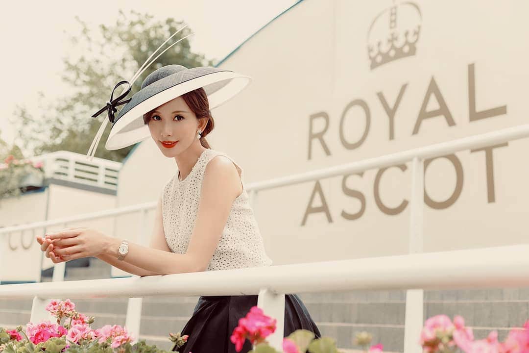 リン・チーリン（ファンアカウント）さんのインスタグラム写真 - (リン・チーリン（ファンアカウント）Instagram)「Royal Ascot 2019 with my favorite Longines💙」6月20日 20時11分 - chiling.lin