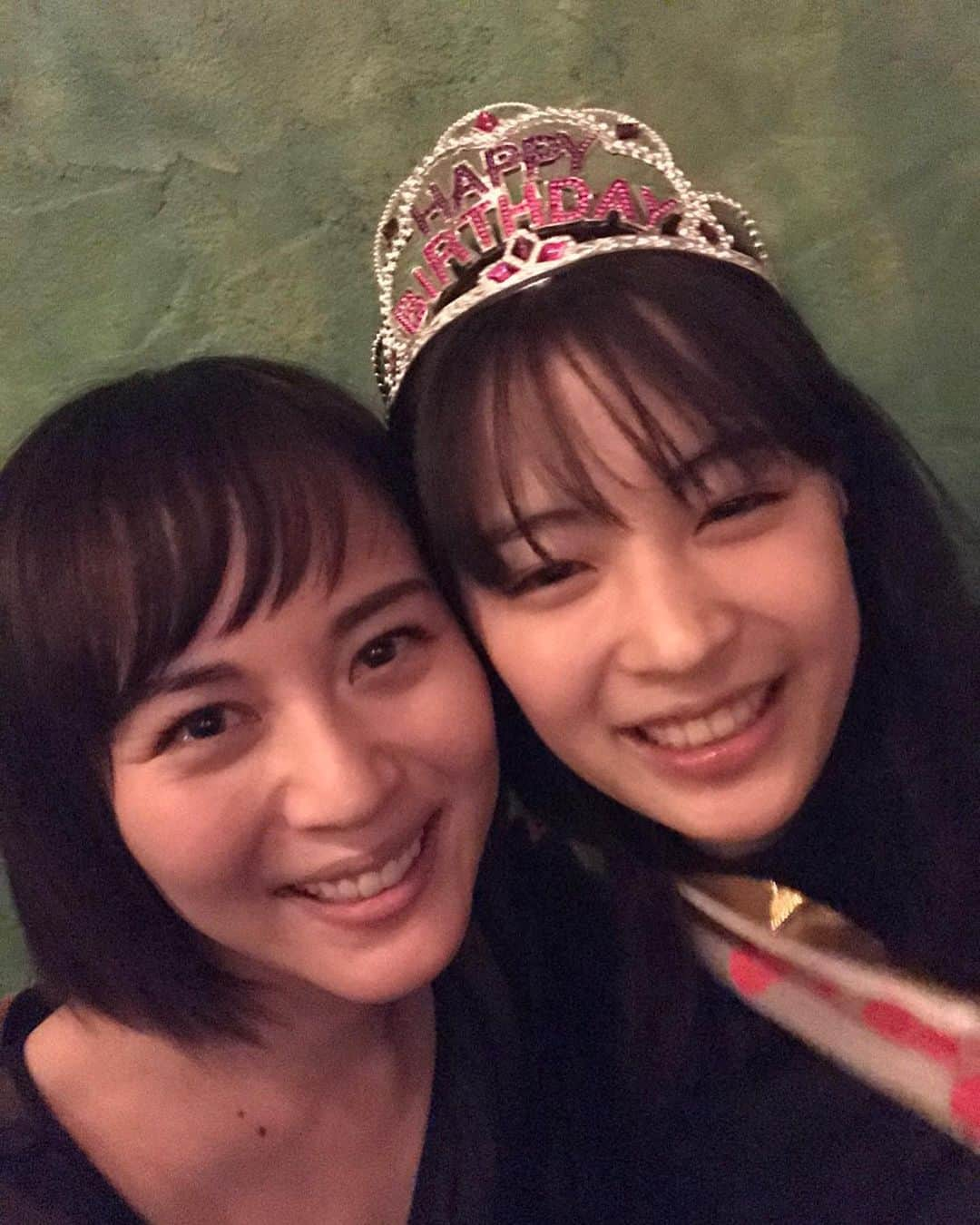 広瀬すずさんのインスタグラム写真 - (広瀬すずInstagram)「昨日21歳になったんだ 当日お祝い返しされた🤭ありがとうガーさん 今日はちゃんと寝不足です、やばいです」6月20日 20時23分 - suzu.hirose.official