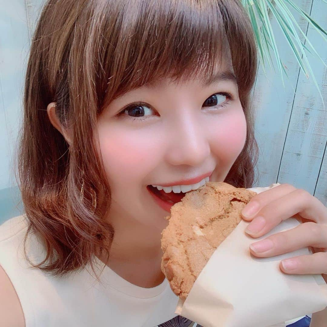 天野なつさんのインスタグラム写真 - (天野なつInstagram)「. 食べてるの好きって言う人多いから またもぐもぐシリーズ . 料理が来たときの顔がやばいってよく言われます🤣 . 昨日の更新でみんなからのコメントやいいねで嬉しくなってまた更新w . 明日から東京！がんばってくる！ . #ロンハーマンカフェ #薬院 #MURUA」6月20日 20時33分 - natsu_amano