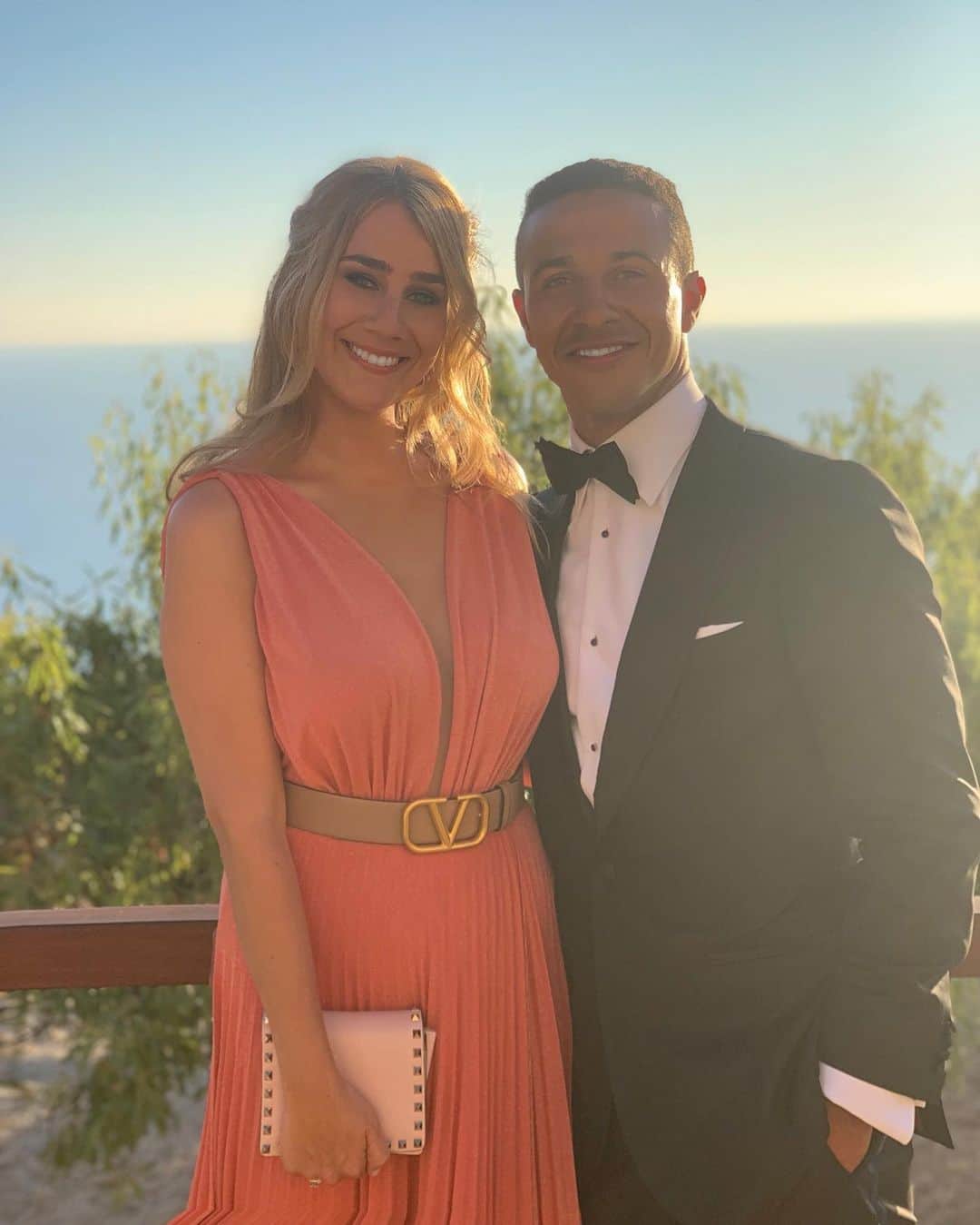ティアゴ・アルカンタラのインスタグラム：「Together is a beautiful place to be ❤️ Thanks @mariogotze & @annkathringotze for an amazing wedding」
