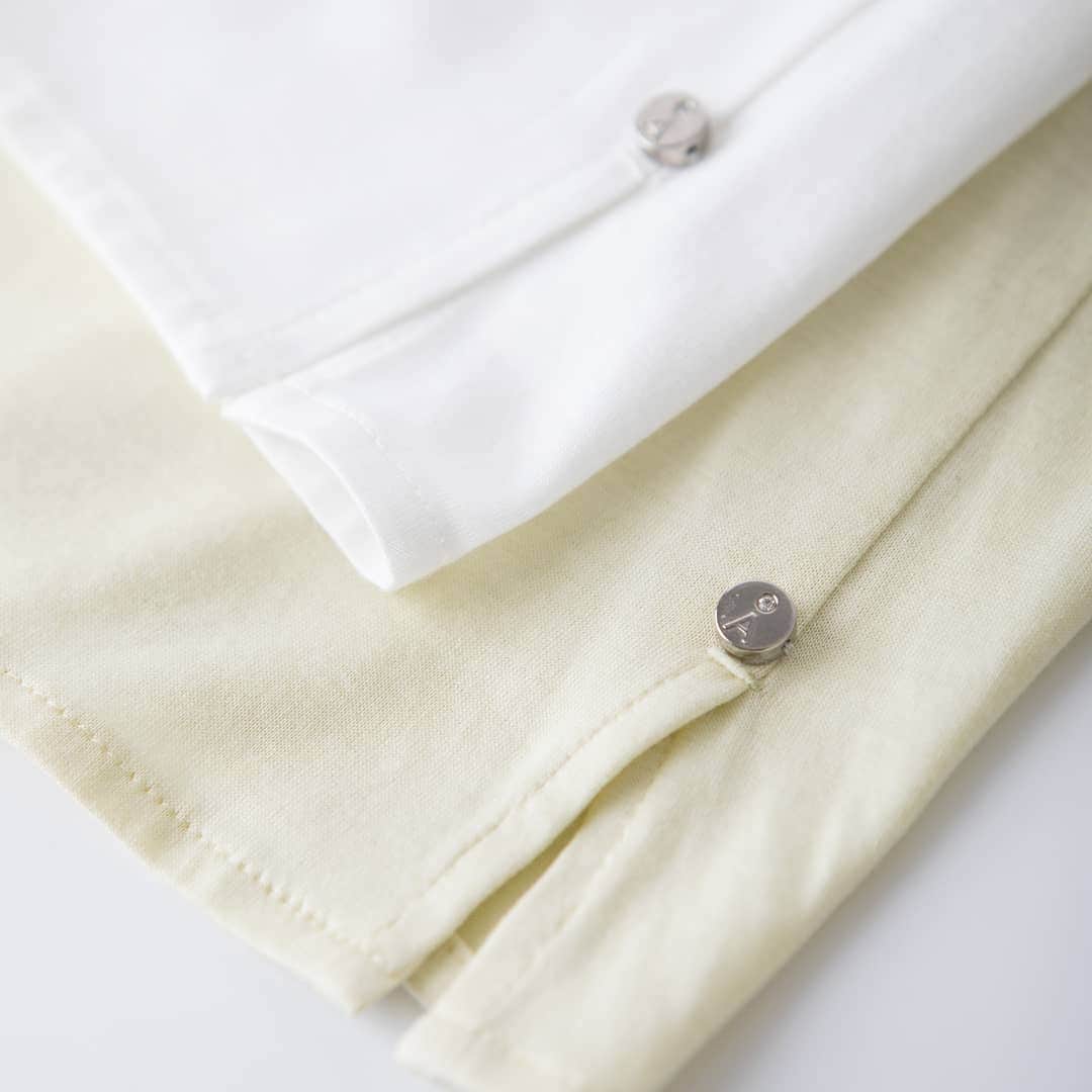 ANTEPRIMAさんのインスタグラム写真 - (ANTEPRIMAInstagram)「The breezy and delectable staple to add in summer wardrobe. Don our PIMA cotton tees made with luxurious yet durable Pima cotton fabric as your everyday luxe basics.  #anteprima #SS19 #Pima #cotton #pimacotton #tee #tshirt #springsummer2019 #2019 #summer #summerlook #look #lookoftheday #fashion #style #trend #elegance #minimalist #photo #ootd #luxury #italian #instafashion #fashiondesign #readytowear #womenswear #アンテプリマ #ピマコットン #Ｔシャツ」6月20日 20時51分 - anteprimaofficial