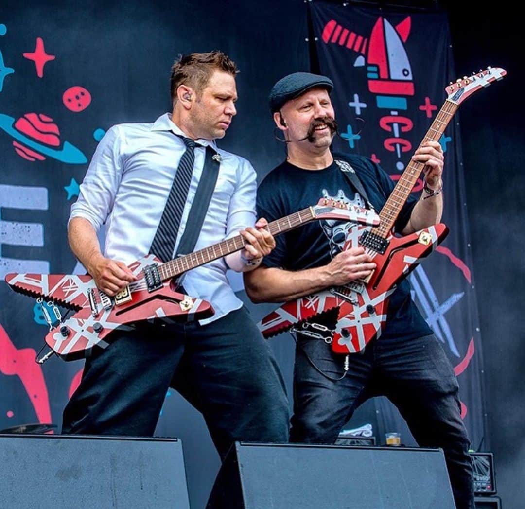 Zebraheadさんのインスタグラム写真 - (ZebraheadInstagram)「Matty and Dan have been playing the new Shark guitars by @evhgear and they sound amazing!! Plus they look awesome!! @mattyzebrahead @danbystereo  #Repost @evhgear ・・・ Check out Matty Lewis and Dan Palmer from Zebrahead rocking their brand new EVH Sharks a few days back at Greenfield Festival in Switzerland! Photo credit - Janet Ziora https://bit.ly/2ZCKLAl」6月20日 21時01分 - zebraheadofficial