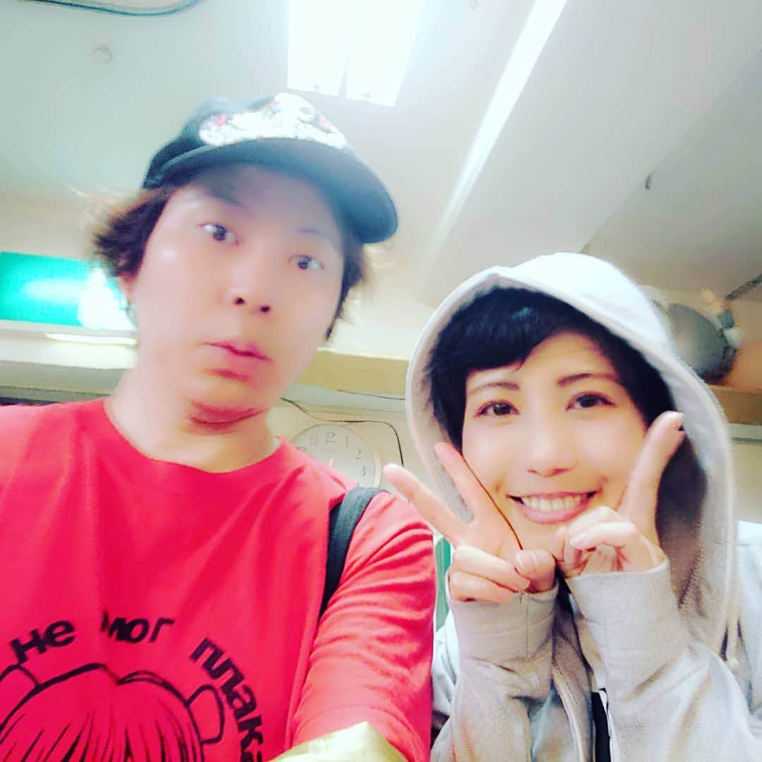 置鮎龍太郎さんのインスタグラム写真 - (置鮎龍太郎Instagram)「中野のMOMOで、#白石涼子 さん出演  Pxxce Maker 第一回公演『BABY』を観劇。  役作りでかなりイメチェンした彼女は、相変わらず綺麗だった。  ただ、話しはずっと重い。  一日2ステ、大変だな、気持ちが。  既に全日程完売のようですが、当日券が少しと、キャンセル待ちは受け付けているようです。  #舞台baby」6月20日 21時29分 - chikichikiko