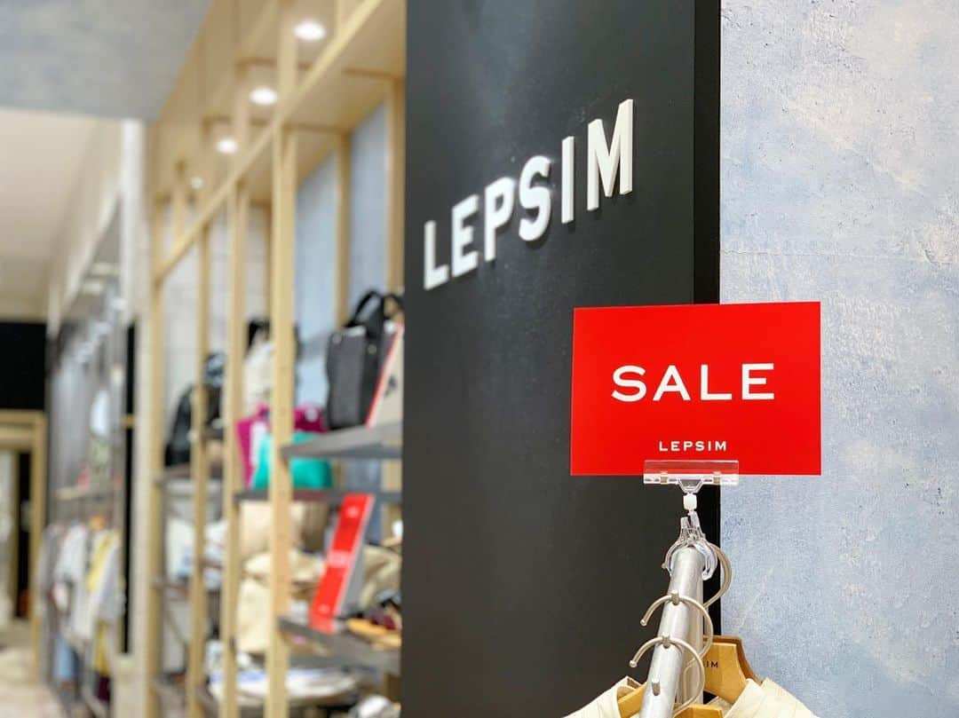 LECT レクトさんのインスタグラム写真 - (LECT レクトInstagram)「本日より、LECTのBARGAIN SALE始まりました。 #lect #レクト #bargain #バーゲン #sale #セール #夏 #ショッピングモール #ショッピング #買い物 #広島市」6月20日 21時41分 - lect_hiroshima