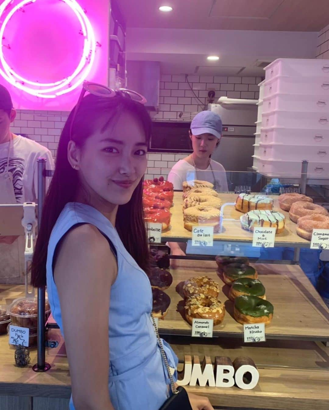 奥山春香さんのインスタグラム写真 - (奥山春香Instagram)「ドーナッツ屋に来て嬉しいのまい🍩🍩」6月20日 22時00分 - corvetteharuka