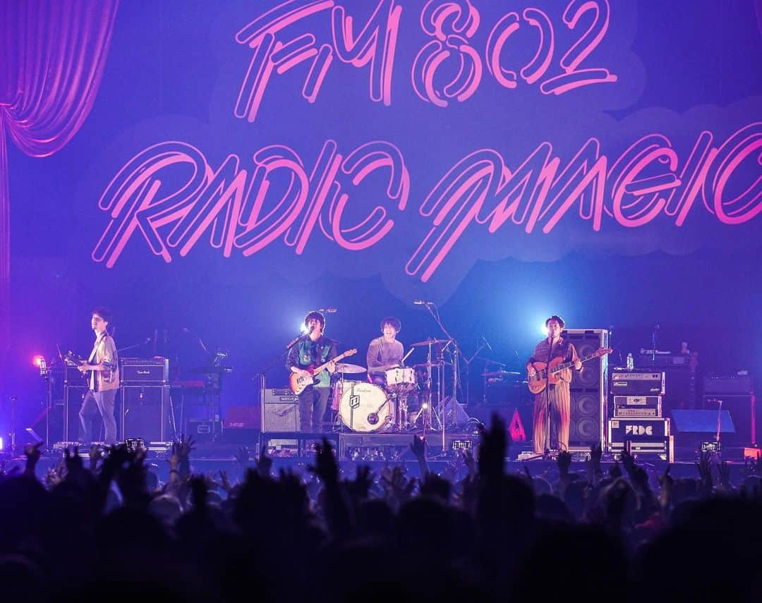 FM802さんのインスタグラム写真 - (FM802Instagram)「#FM802 #30PARTY RADIO MAGIC🔮  FM802開局30周年記念イベント #レディオマジック🎤 #フレデリック が大阪城ホールを踊らせます🕺  この日のライブ音源は各番組と、6月23日(日)19時からの特別番組でオンエア予定📻」6月20日 22時44分 - fm802_pr