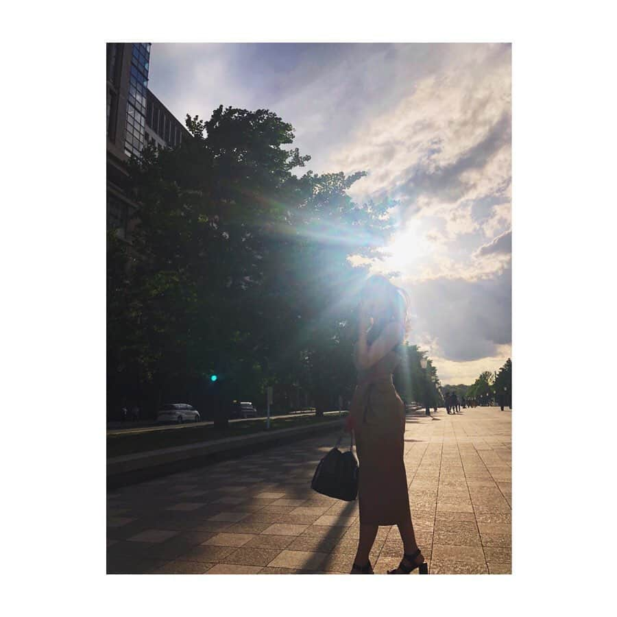 阿井莉沙さんのインスタグラム写真 - (阿井莉沙Instagram)「夕日が素敵でした🌇✨ #suset＃夕日#今日という日を大切にしよう🌞#夕日#綺麗☺︎」6月20日 22時46分 - ai_risa910