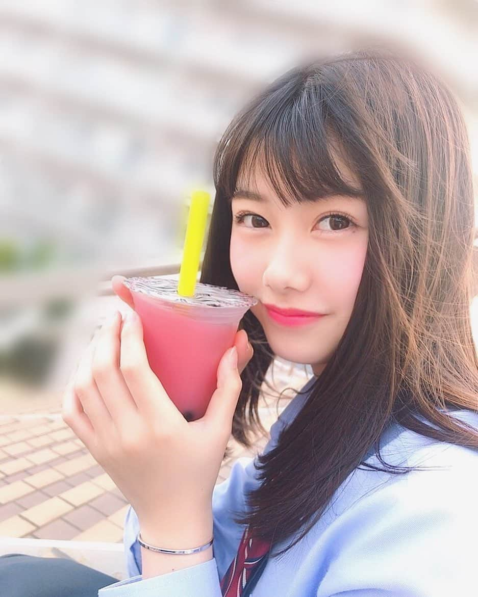 千葉恵里さんのインスタグラム写真 - (千葉恵里Instagram)「タピ活してきました♡♡ ・ ・ ・ #タピ活 #タピオカ大好き #毎日飲める #ぶどう  #ジュース #系 #も #好き」6月20日 23時05分 - eriierii_1027