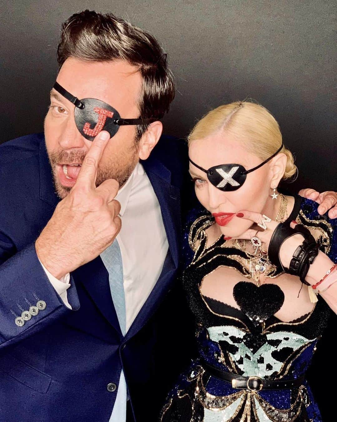 ジミー・ファロンさんのインスタグラム写真 - (ジミー・ファロンInstagram)「Madame X and Monsieur J」6月21日 8時37分 - jimmyfallon