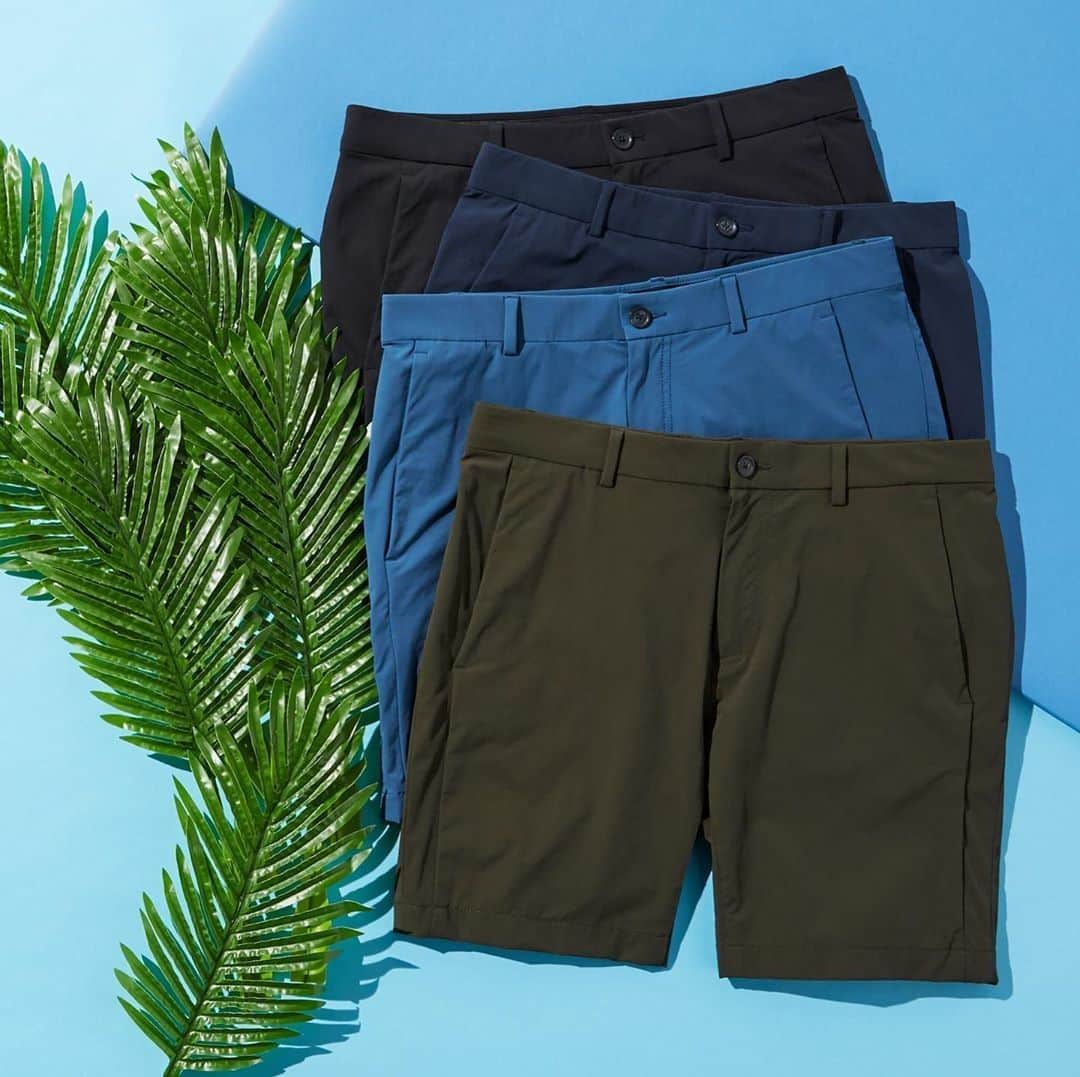 ペリーエリスのインスタグラム：「You'll enjoy all-day comfort in these Perry Ellis tech shorts. Lightweight twill fabric is enhanced with performance stretch so you can move with ease. Moisture-wicking technology keeps you feeling cool and dry. These shorts are sure to become a weekend favorite. Link in bio. #PerryEllis #LifeReadySince1976」