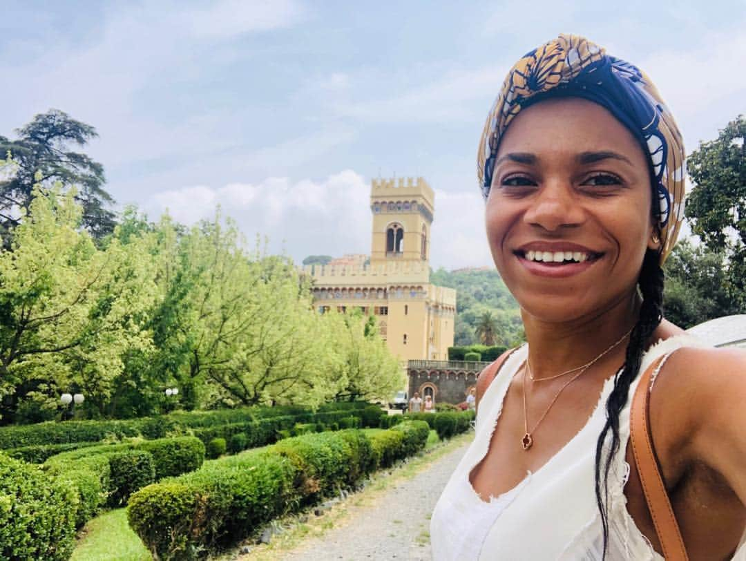 Kelly McCrearyさんのインスタグラム写真 - (Kelly McCrearyInstagram)「🏰 #tbt」6月21日 9時09分 - seekellymccreary