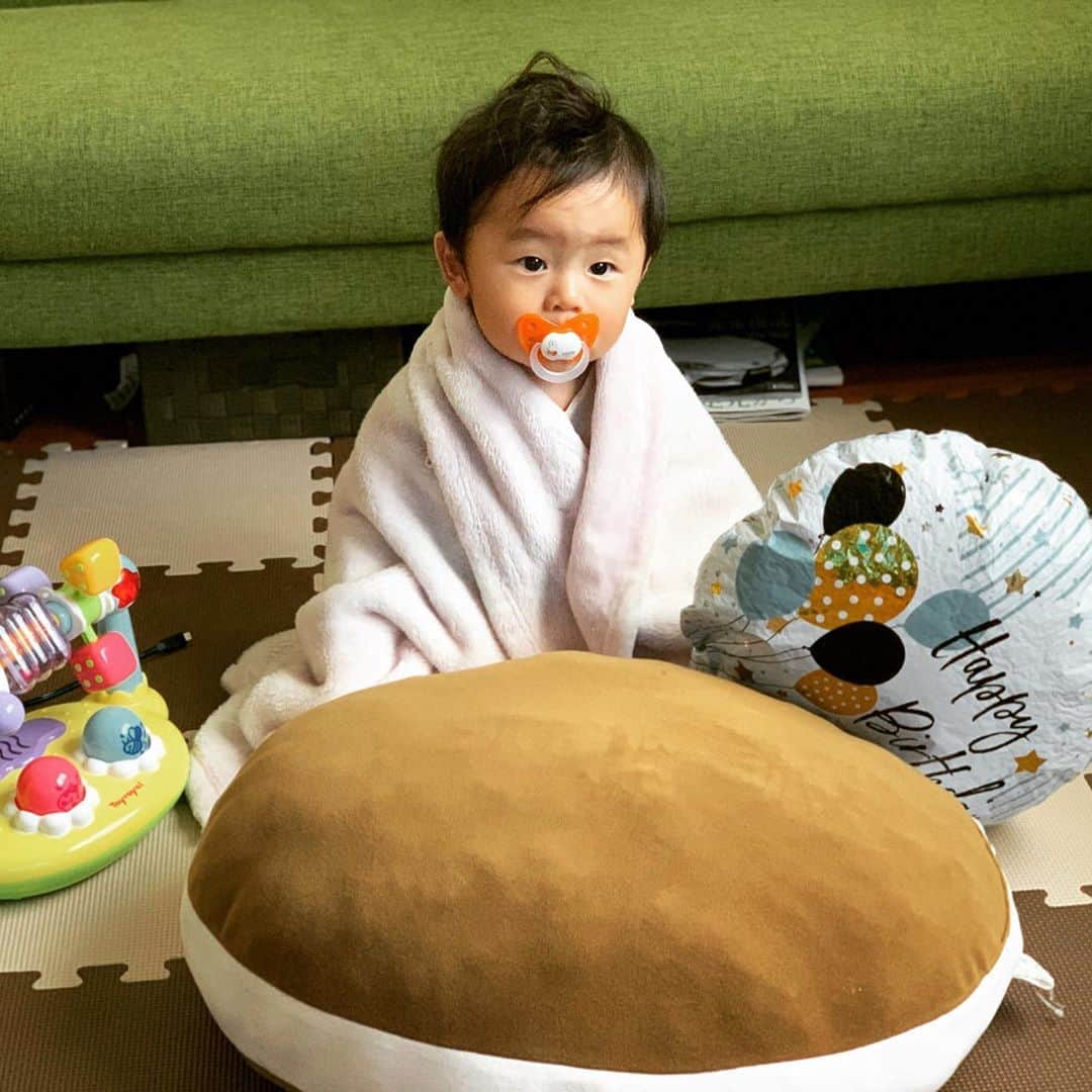 MAX鈴木さんのインスタグラム写真 - (MAX鈴木Instagram)「ちょっと寒かったのでくるり  皆様おはようございます☀  #おはよう」6月21日 9時15分 - max_suzuki
