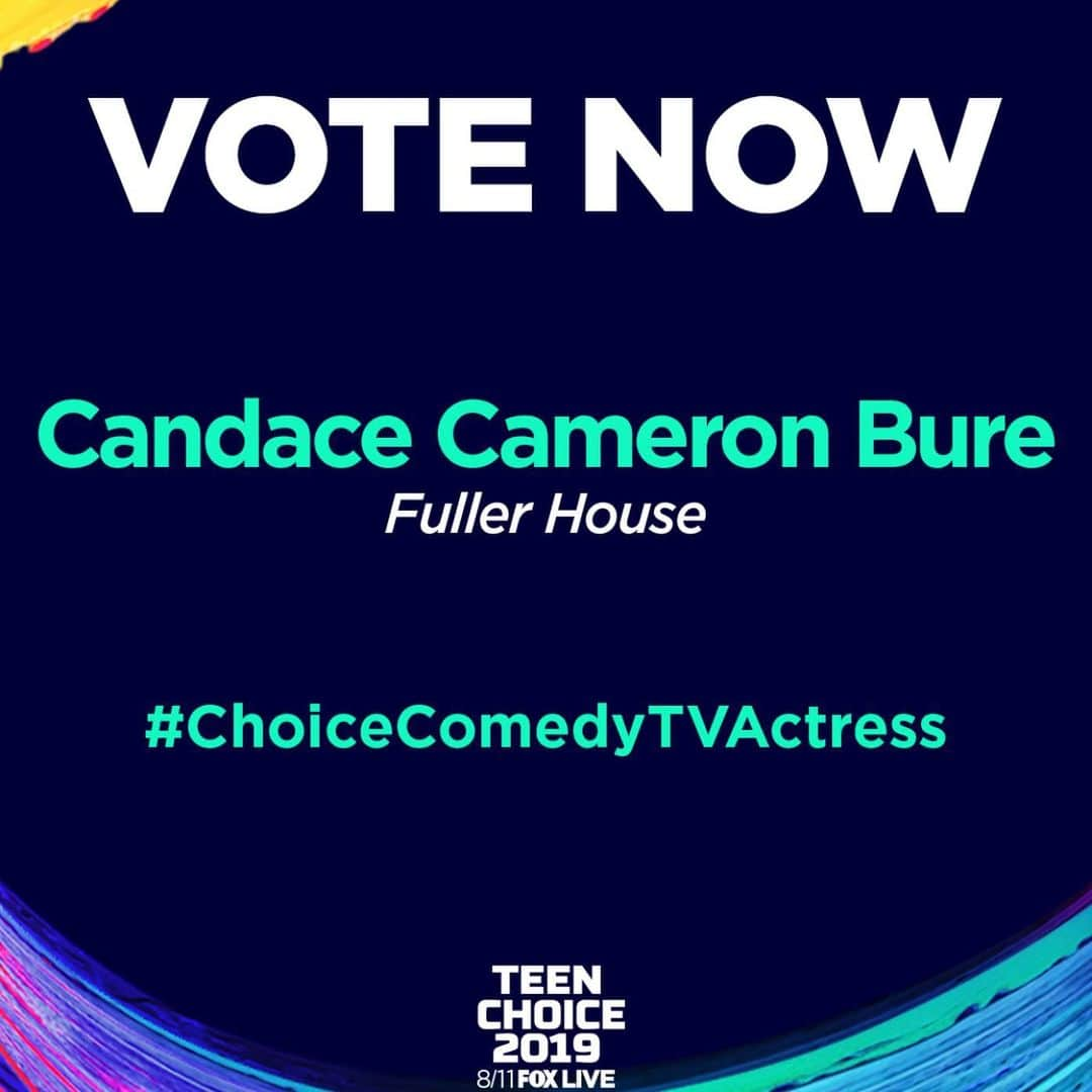 イライアス・ハーガーさんのインスタグラム写真 - (イライアス・ハーガーInstagram)「🙏🏻🙏🏻🙏🏻 Thank you for getting us nominated again! 😀@fullerhouse fans! Vote now for the Teen Choice Awards! You can vote 10 votes per category, per day!  Vote via Twitter by tweeting “@candacecbure #ChoiceComedyTVActress .” And “@fullerhouse #ChoiceComedyTVShow “ Must be TWO separate tweets .  @teenchoicefox」6月21日 1時13分 - eliasharger