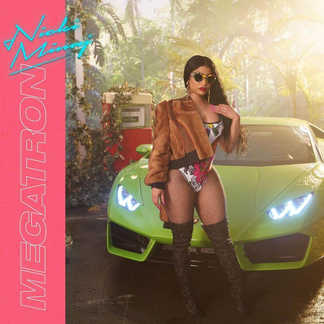 ニッキー・ミナージュさんのインスタグラム写真 - (ニッキー・ミナージュInstagram)「#Megatron VIDEO @ MIDNIGHT EST #QueenRadio tmrw @ 2PM PST 🦄」6月21日 2時00分 - nickiminaj