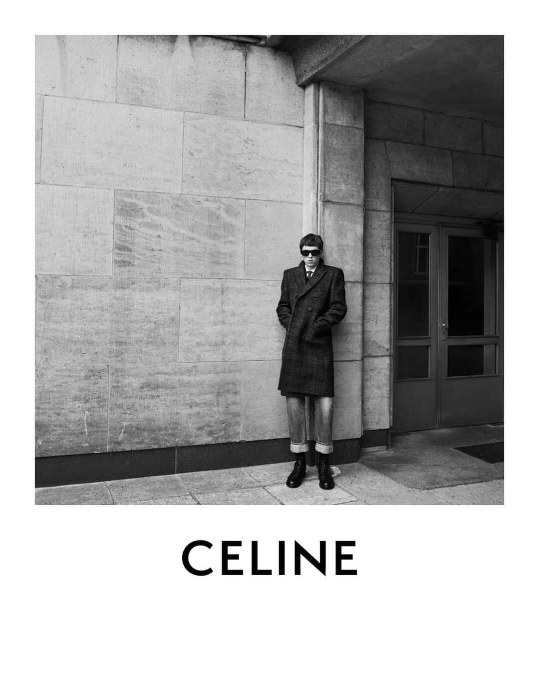 Celineさんのインスタグラム写真 - (CelineInstagram)「CELINE MEN WINTER 19  TOBIAS PHOTOGRAPHED IN BERLIN IN MARCH 2019 ⠀⠀⠀⠀⠀⠀ #CELINEBERLIN  #CELINEBYHEDISLIMANE」6月21日 2時12分 - celine