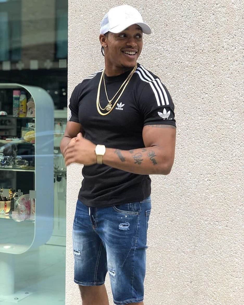 FOOTASYLUMさんのインスタグラム写真 - (FOOTASYLUMInstagram)「It's a Three Stripe kinda day for @mranthonyyarde. Make sure you tag us in your pictures for a chance to be featured.  #footasylum #adidasoriginals」6月21日 2時21分 - footasylum