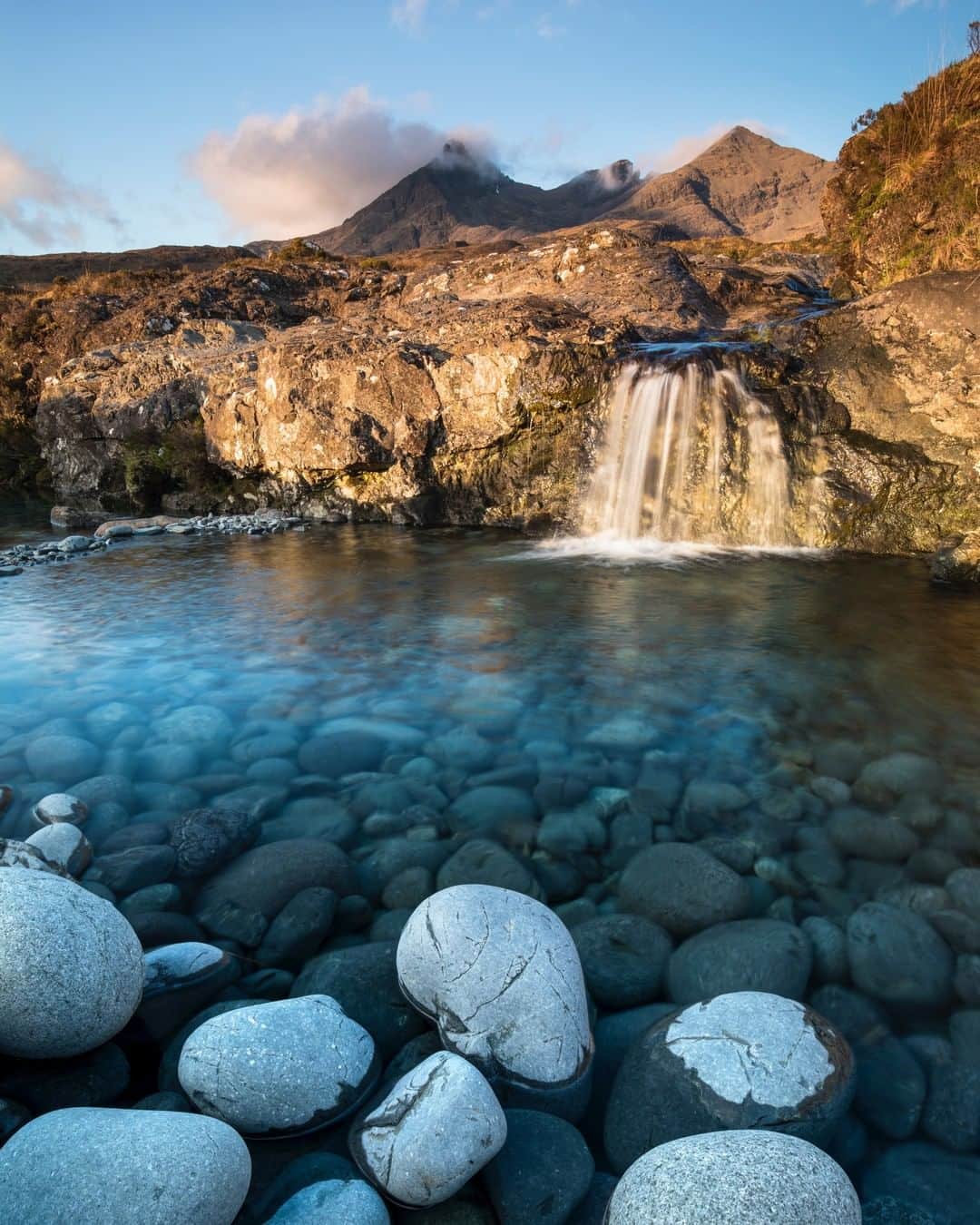Canon UKさんのインスタグラム写真 - (Canon UKInstagram)「We'd love to set up camp here! Who's with us? Image by @ben_eatonwilliams.  Camera: EOS 5D Mark IV | Lens: EF 16-35mm f/4L IS USM at 19mm | Shutter Speed: 1/2 second | Aperture: f/11 | ISO 100 - #canonuk #mycanon #canon_photography #liveforthestory #optoutside #landscapephotography #landscapelover #landscape_hunter #optoutside #places_wow #earthfocus #ourplanetdaily」6月21日 2時30分 - canonuk