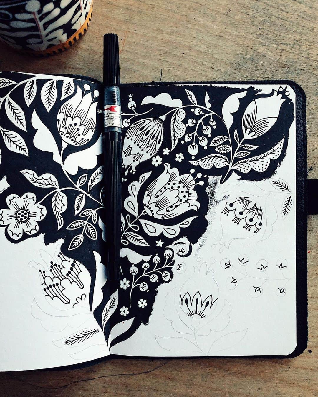 Dinara Mirtalipovaのインスタグラム：「Rainy day」