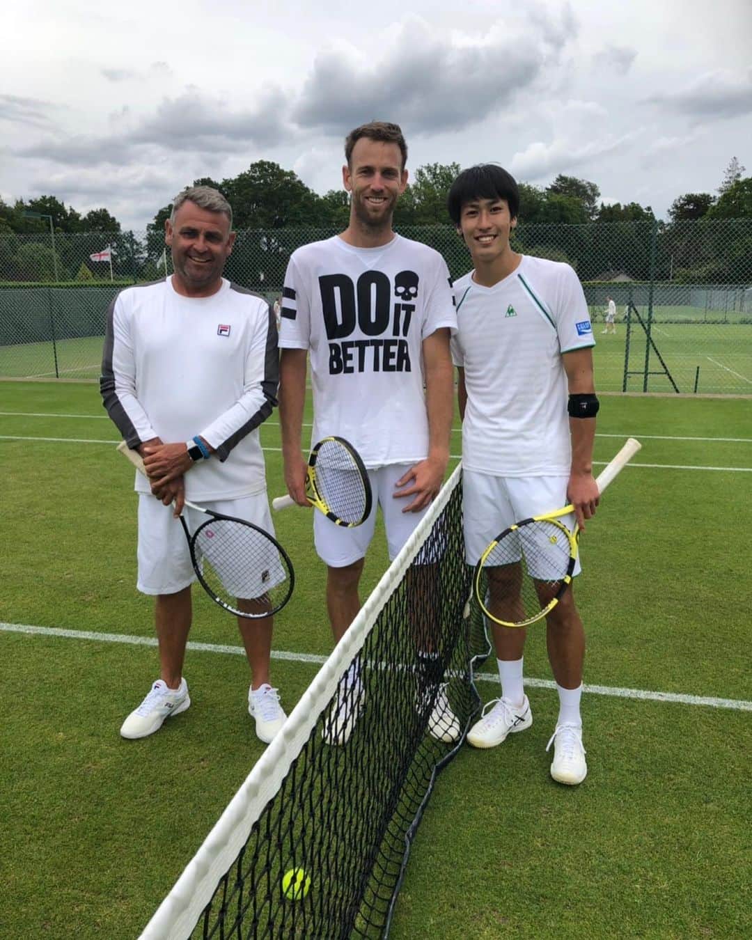 綿貫陽介のインスタグラム：「Thank you for St Geoege’s Lawn Tennis Club and @mvenus3 😎 it was everything perfect!!!!」