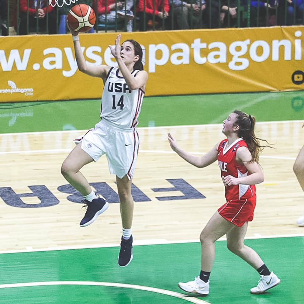 USA Basketballさんのインスタグラム写真 - (USA BasketballInstagram)「A 75-point average margin of victory for the USA U16 Women through three games in Chile 🙌🏼」6月21日 3時14分 - usabasketball