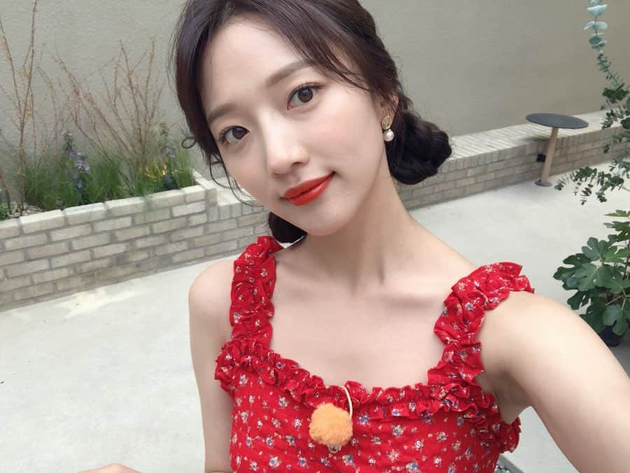 ピョ・イェジンさんのインスタグラム写真 - (ピョ・イェジンInstagram)「어제 팔로우 미~😘」6月21日 3時30分 - yjiinp