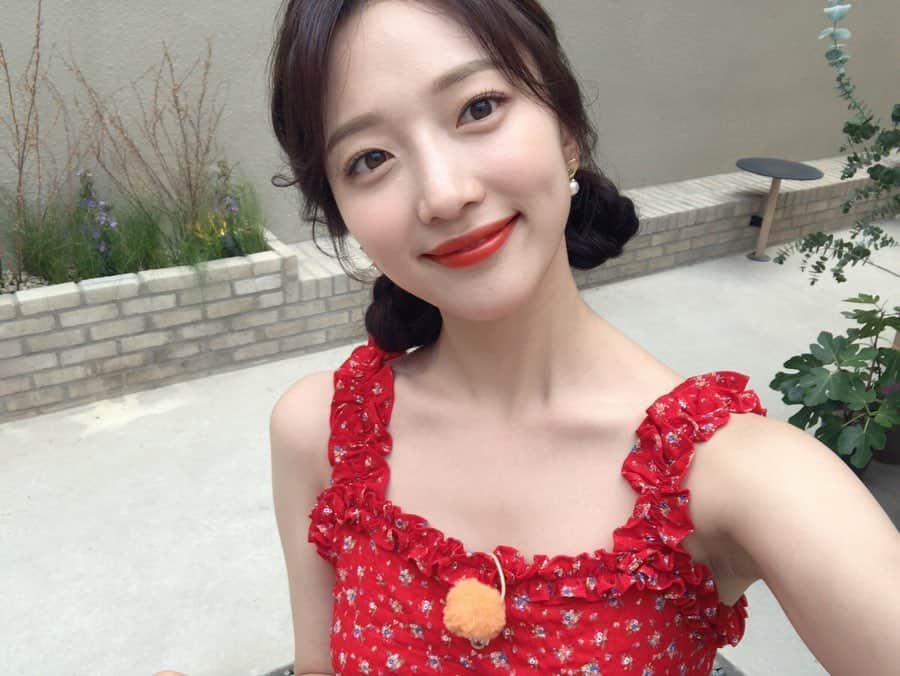 ピョ・イェジンさんのインスタグラム写真 - (ピョ・イェジンInstagram)「어제 팔로우 미~😘」6月21日 3時30分 - yjiinp