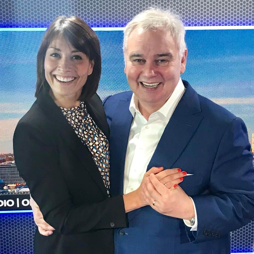 メラニー・サイクスさんのインスタグラム写真 - (メラニー・サイクスInstagram)「💙 @eamonnholmes & @ruthlangsford always champion me xxxxx 💓 talking @thefrank_mag on @talkradiouk #magazine #frankbyname #thefrankmagazine」6月21日 3時43分 - msmelaniesykes