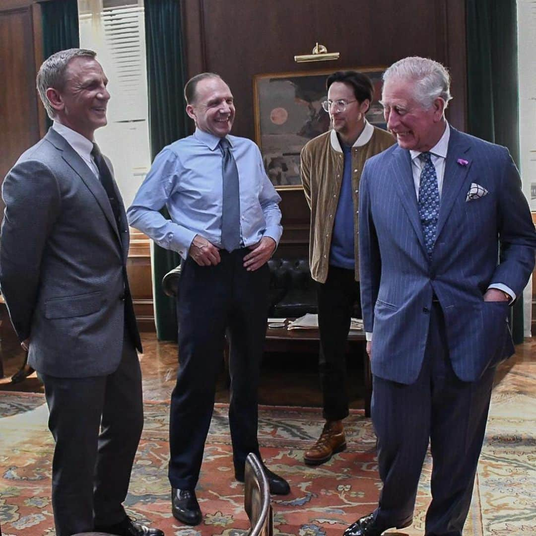 ロイヤル・ファミリーさんのインスタグラム写真 - (ロイヤル・ファミリーInstagram)「The Prince of Wales today visited the James Bond set at Pinewood Studios in Buckinghamshire, the home of the 25th Bond film. #bond25  The Prince was shown some of the cars used in the film by Daniel Craig, who plays 007, and visited ‘M’s office with actor Ralph Fiennes and director Cary Joji Fukunaga.  HRH was able to watch a scene being filmed on screens alongside actors Naomie Harris and Lashana Lynch.  HRH also met ‏apprentices from the BFI who are working on the film. The BFI Film Academy runs 52 academies across the UK, giving young people the opportunity to learn about filmmaking. The Prince has been Patron of the BFI for 40 years and most recently visited the institute’s centre at London’s Southbank.  Follow @clarencehouse for more.」6月21日 4時25分 - theroyalfamily