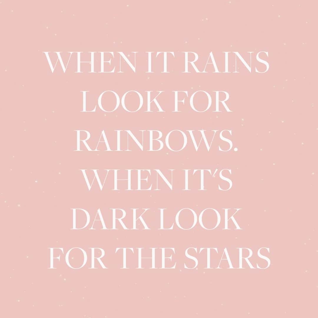 Grace Coleさんのインスタグラム写真 - (Grace ColeInstagram)「When it rains look for rainbows.  When its dark look for the stars.」6月21日 5時20分 - gracecoleltd