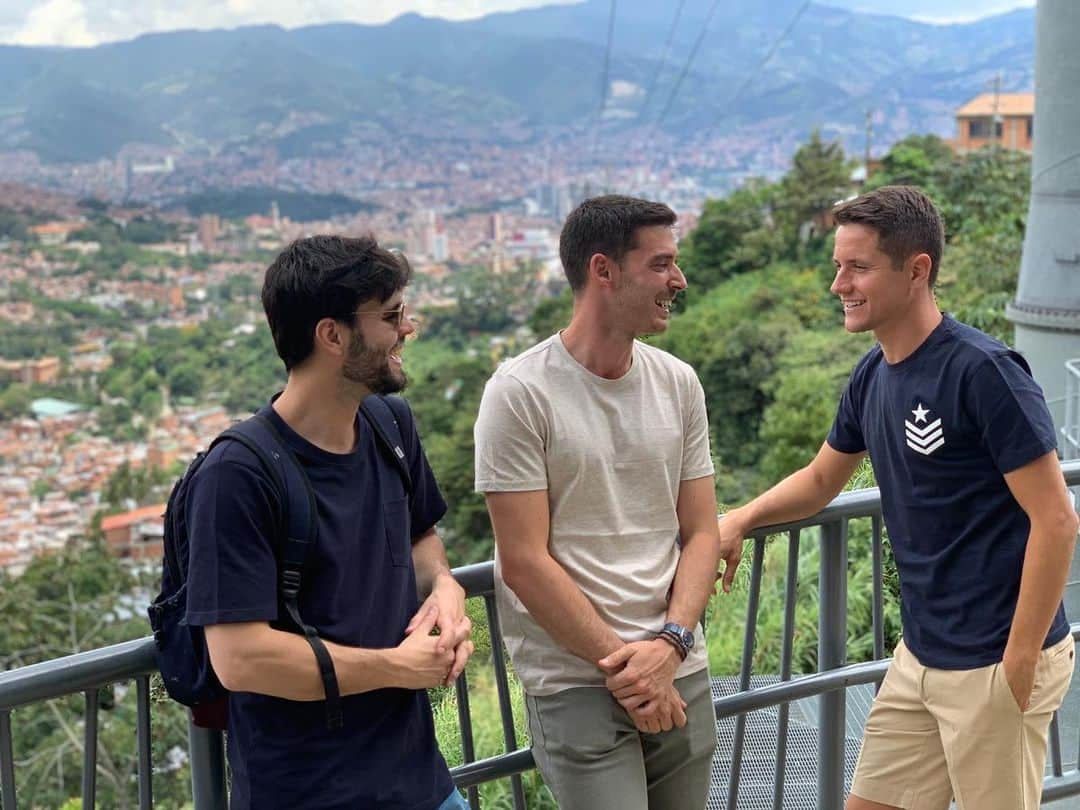 アンデル・エレーラさんのインスタグラム写真 - (アンデル・エレーラInstagram)「Medellín con los parceros 🇨🇴🙌🏼」6月21日 6時38分 - anderherrera