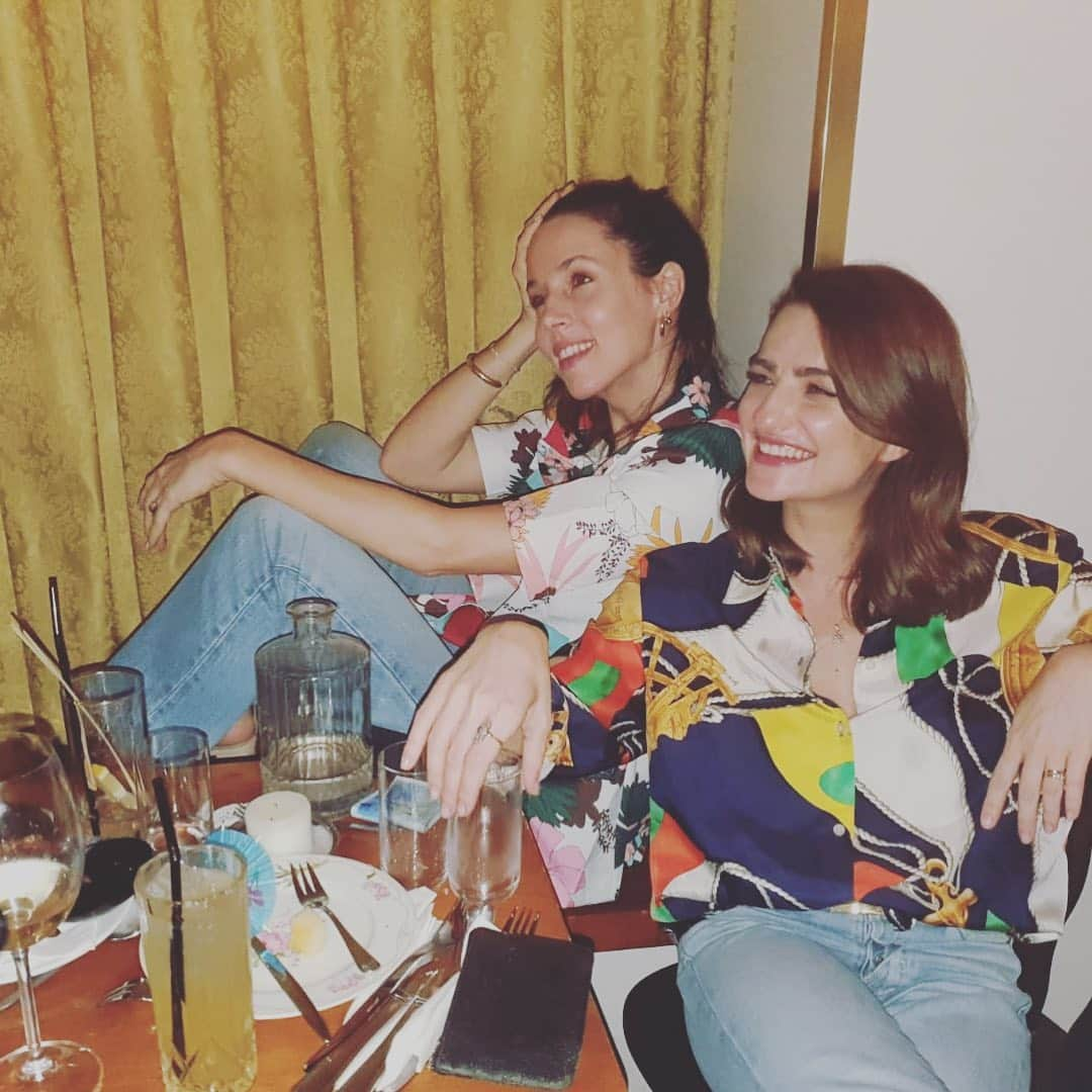 アロナ・タルさんのインスタグラム写真 - (アロナ・タルInstagram)「Post party rocking more like party chilling... with my @aniabukstein paying homage to @yael_tal 📷 @gil.weiss」6月21日 6時54分 - alonatal